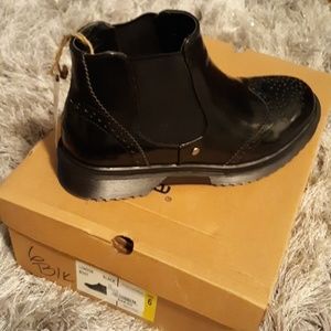 New London Boot